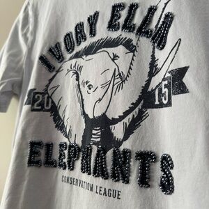 IVORY ELLA LIGHT PALE BLUE BEADED ELEPHANT GRAPHIC TEE SIZE XS